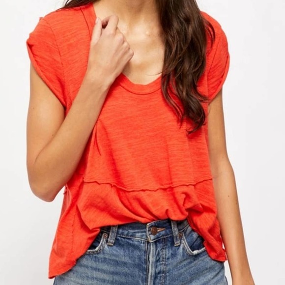 Free People Tops - NWT Free People Sweetness tee in red ss scoop neck